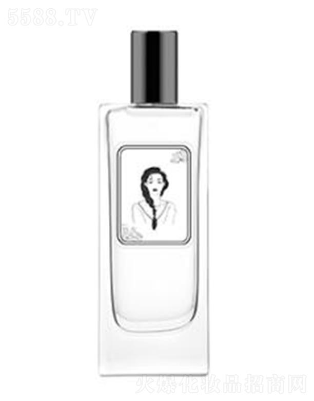 ���D��С�|