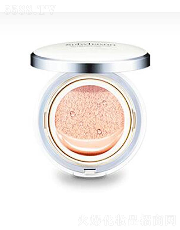 ѩ�����������ך�|�۵�Һ SPF30+ PA+++