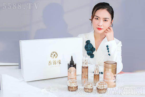 ���\���(y��ng)��Ĥ�׺�ϵ��