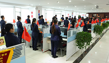 �𱬾W(w��ng)��Ӣ�F�