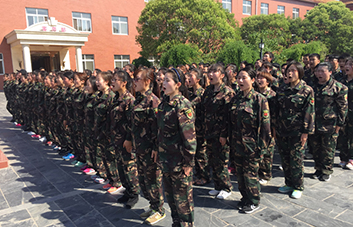 Ӣ���Sˬ���]�гC��������ֻ�Јԏ���