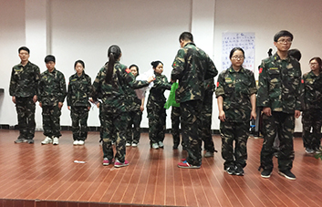 ���س��Z����Ը�����Լ��S�µđ��P�Z����