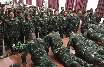 �e�ֱ�Q���I(l��ng)�����������F(xi��n)��W(xu��)�T��