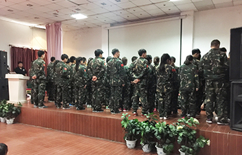 ����������һ���x�����㶼Ҫ�ٷְوԳ���