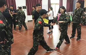 ��(d��ng)���¶��Q�ĕr�����������׌·��